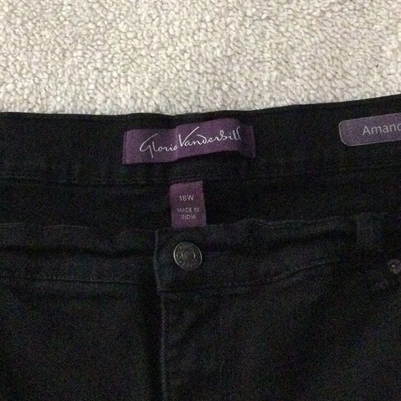 Gloria Vanderbilt black jeans - Picture 3 of 3